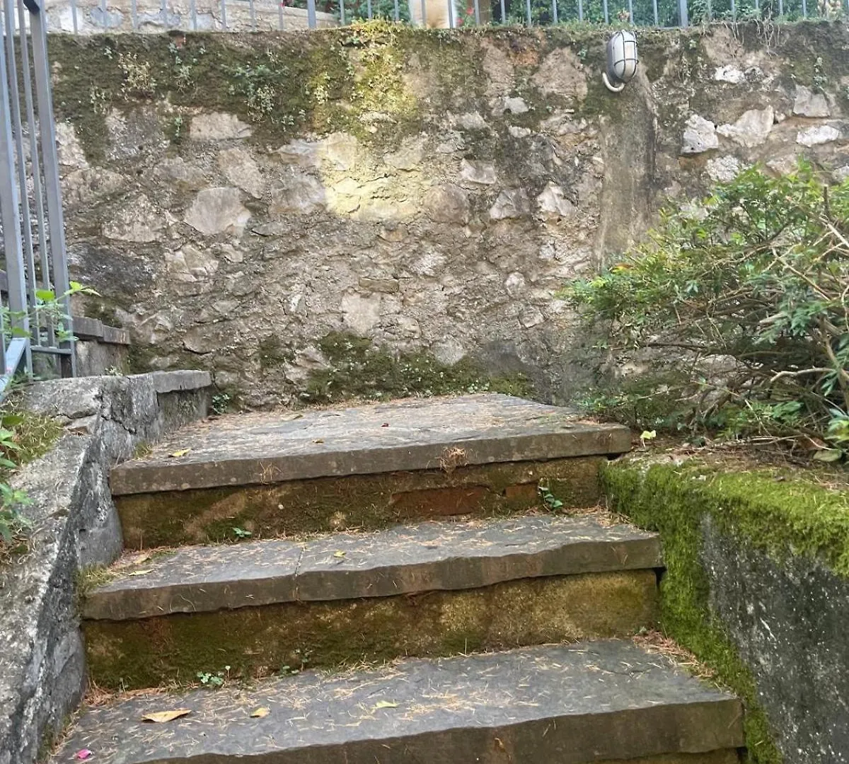 Nesso Apartment 0*,